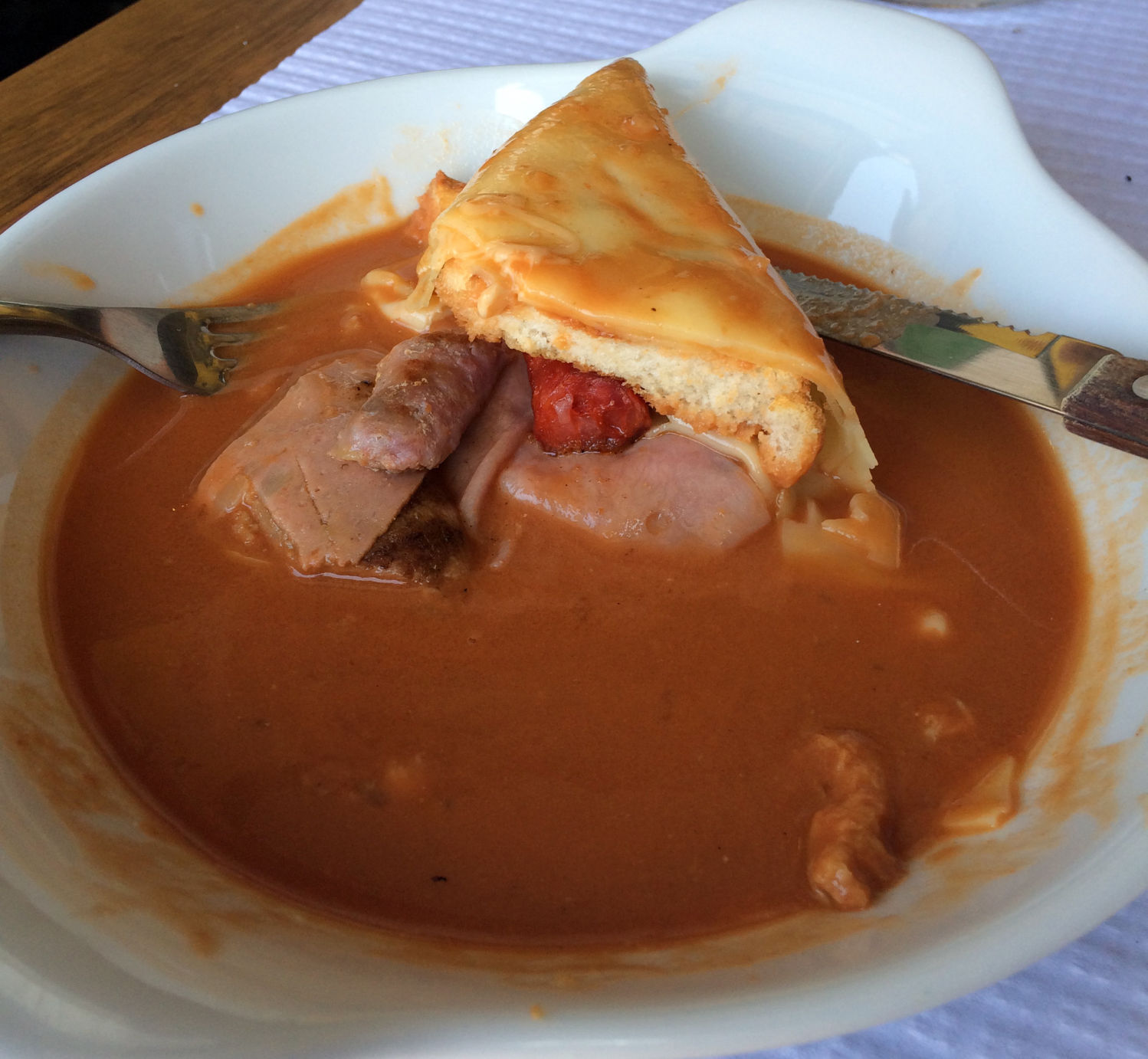 francesinha-insides.jpg